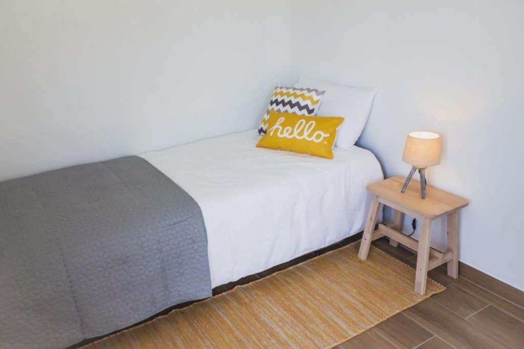 Lovely & Bright Renovated Apt. W/ Balcony In Lagos Zewnętrze zdjęcie